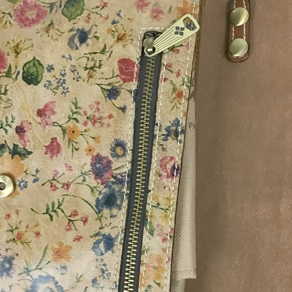 Patricia Nash Leather Prairie Rose Print Crossbody Purse - Picture 12 of 13